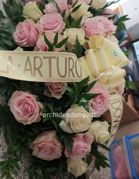 Cuscino funebre small con rose (circa 90cm)