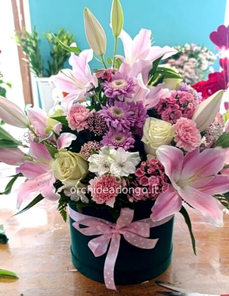 Flower box realizzata in scatola tonda diam.23 altezza 50cm