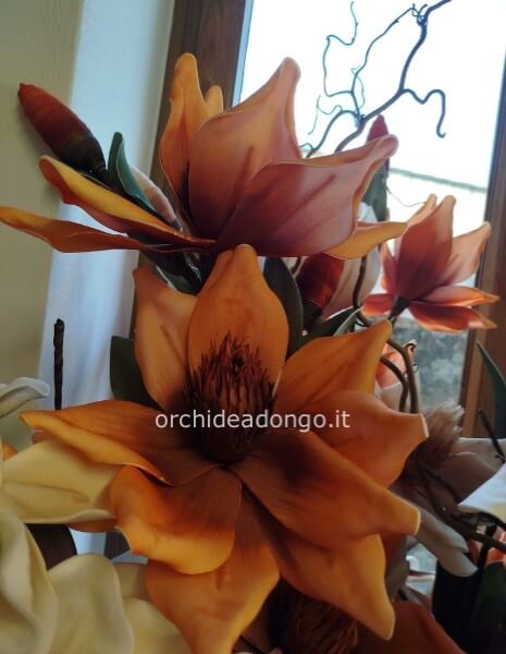 Fiori decorativi in gomma eva h.150cm. (ramo con 4 fiori)